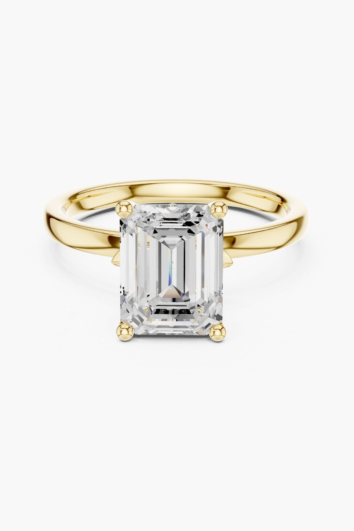 2ct Emerald Diamond Ring